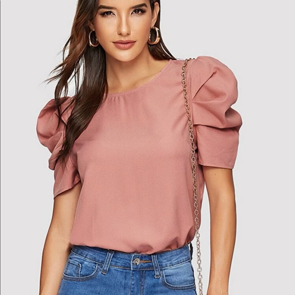 Puff sleeve blouse